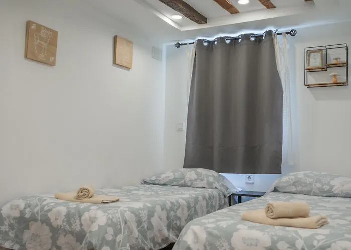 Apartman Aptos Cama Del Rey 2 Santender