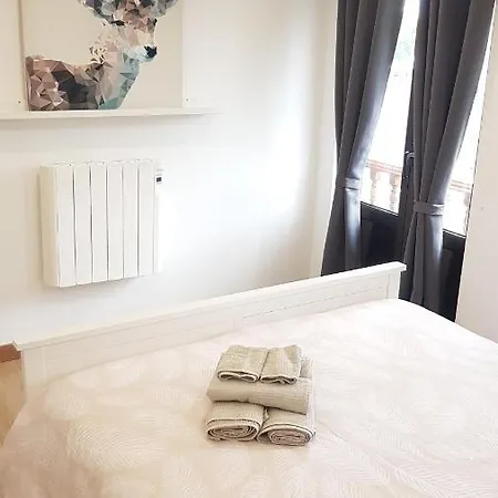 Apartament Aptos Cama Del Rey 2 *